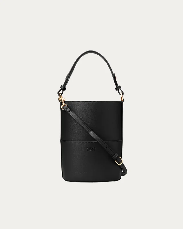 Discount Mania Bucket Bag Black