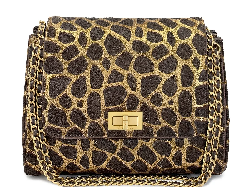 Special Discount Chanel Vintage Brown Giraffe Pony Hair Flap Bag Medium Accordion GHW 2000 HGW Special Discount Chanel Vintage Brown Giraffe Pony Hair Flap Bag Medium Accordion GHW 2000 HGW