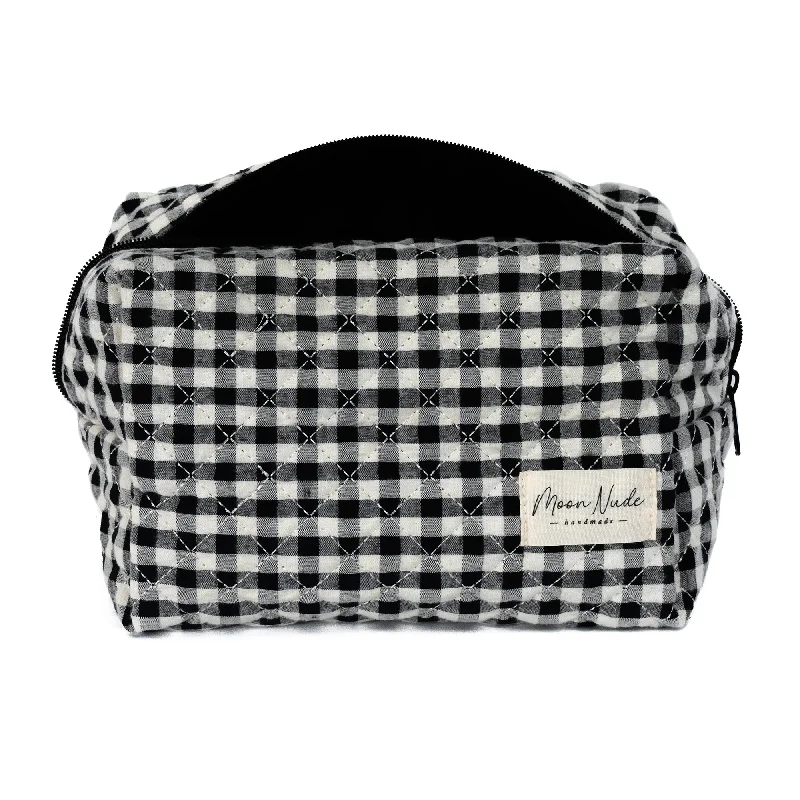 Last Chance To Grab These Amazing Deals Classic Large Makeup Bag