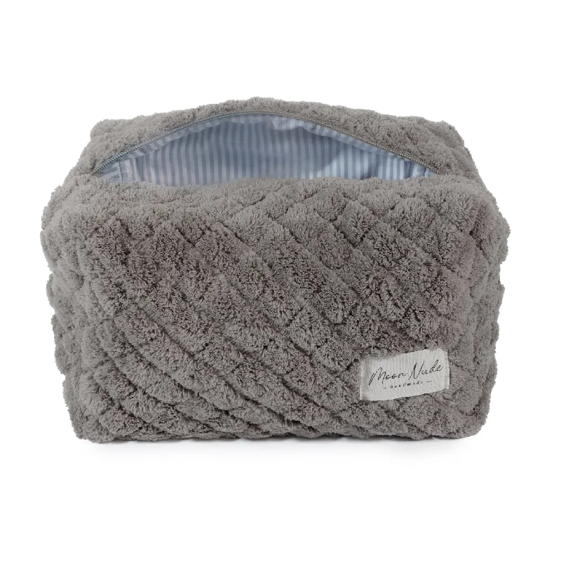 Flash Sale Happening Now – Act Fast Cloud Large Makeup Bag