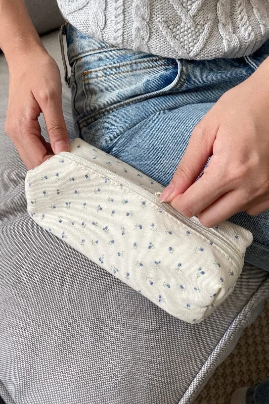 Markdowns Floral Makeup Bag