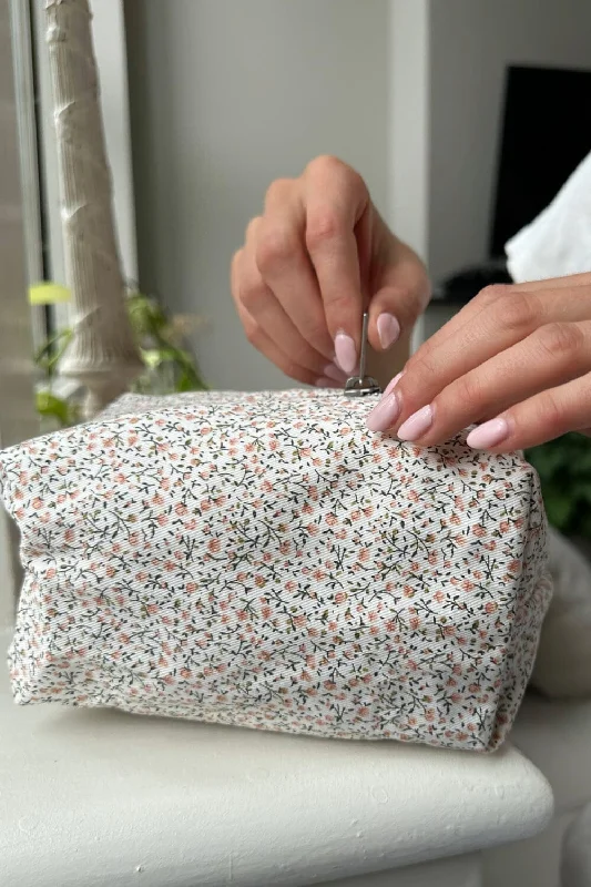 Shop Smarter With These Special Offers Floral Mini Makeup Bag