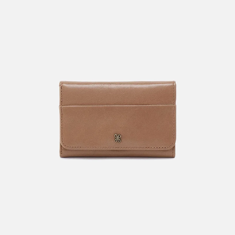 Weekend Deal Jill Trifold Wallet In Polished Leather - Cashmere