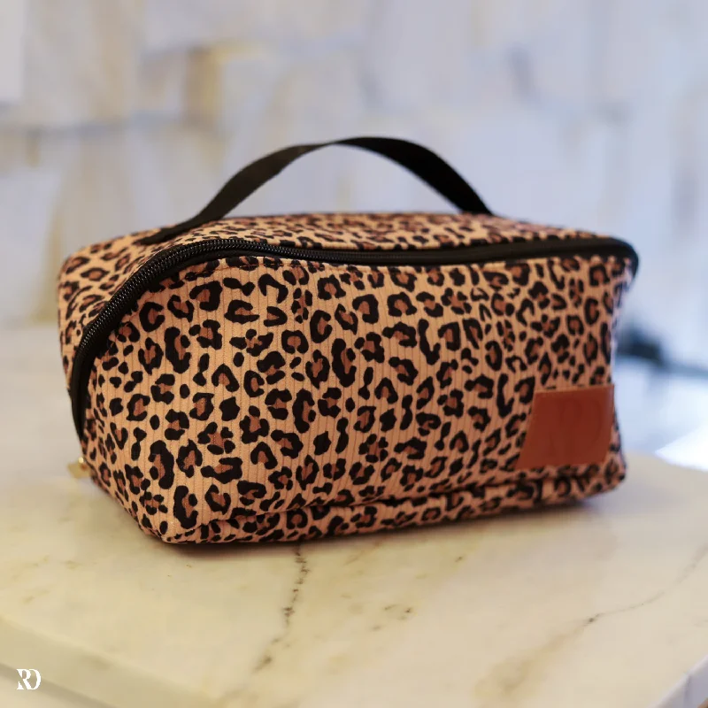 Weekend Savings Bonanza LEOPARD COSMETIC BAG