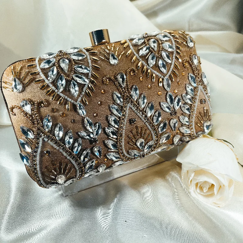 Last Chance MAIRA Clutch (Gold)