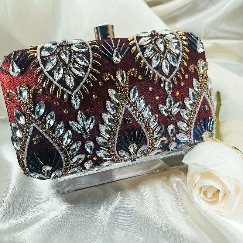 Get It Before It’s Gone MAIRA Clutch (Red)
