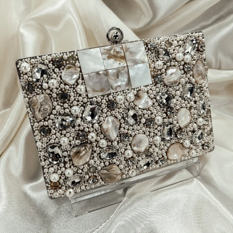 Seasonal Clearance ELORA Clutch