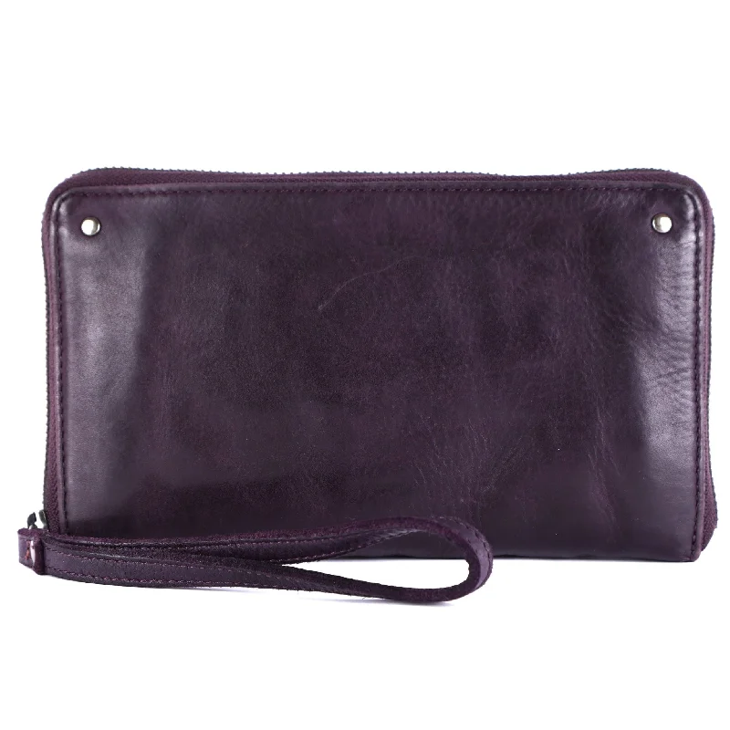 Aubergine