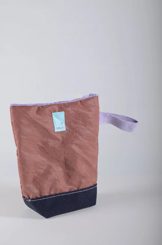 Lilac Handle | Lilac Zipper | Navy Bottom