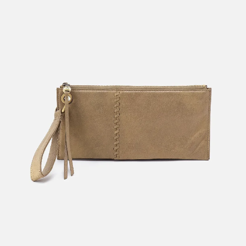 Super Bargain Vida Wristlet In Metallic Leather - Burnished Sage