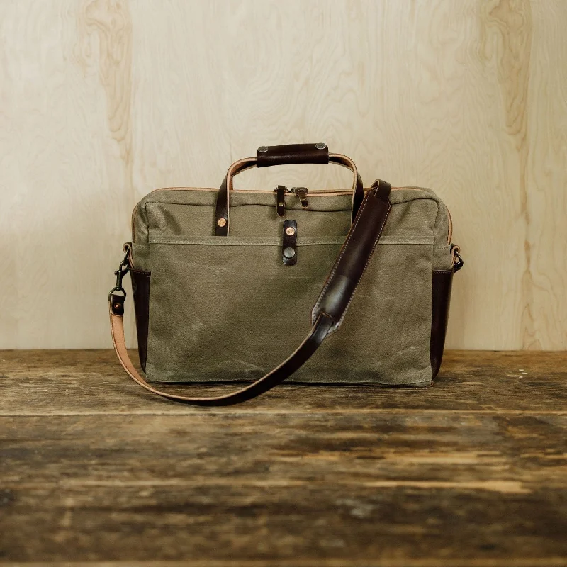 Weekend Savings Fiesta Courier Briefcase - Borrego