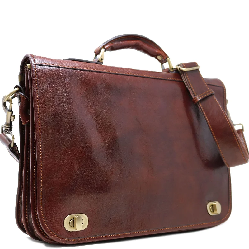 Weekend Shopping Made Better Roma Messenger Wide Strap
