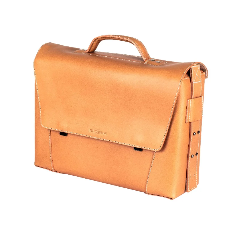 Get Ready To Save Like Never Before Ruitertassen Classic 2178 Leather Messenger Bag, Natural Get Ready To Save Like Never Before Ruitertassen Classic 2178 Leather Messenger Bag, Natural