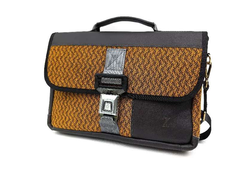 Weekend Offers That Shine ZW Laptop Bag -  1986 Trabant 601