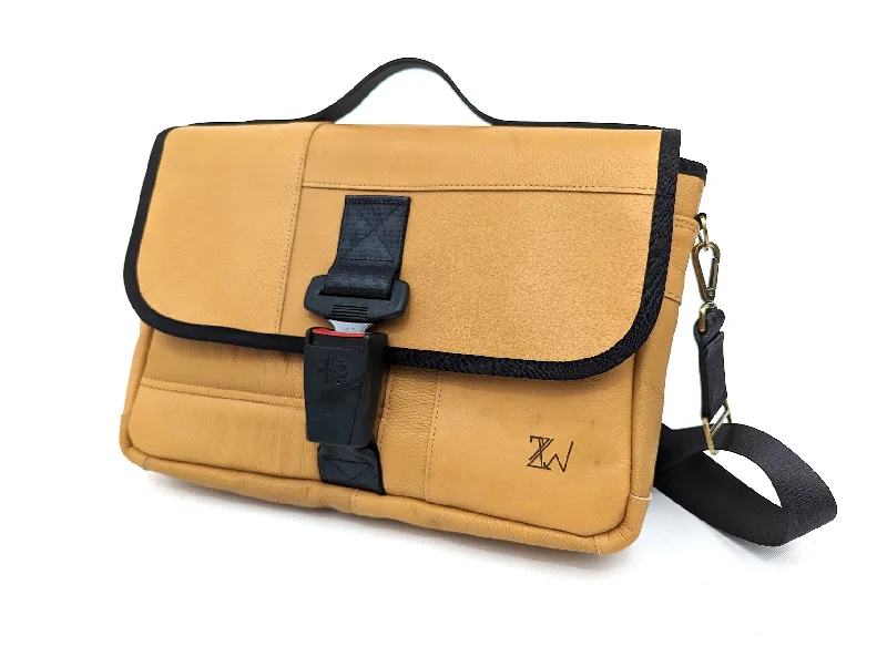 Unbeatable Deal ZW Laptop Bag -  1992 Alfa Romeo 164L