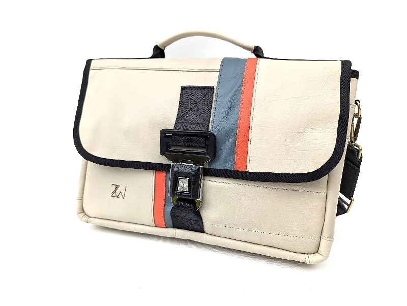 Weekend Savings Extravaganza ZW Laptop Bag -  2000 Jaguar S-Type